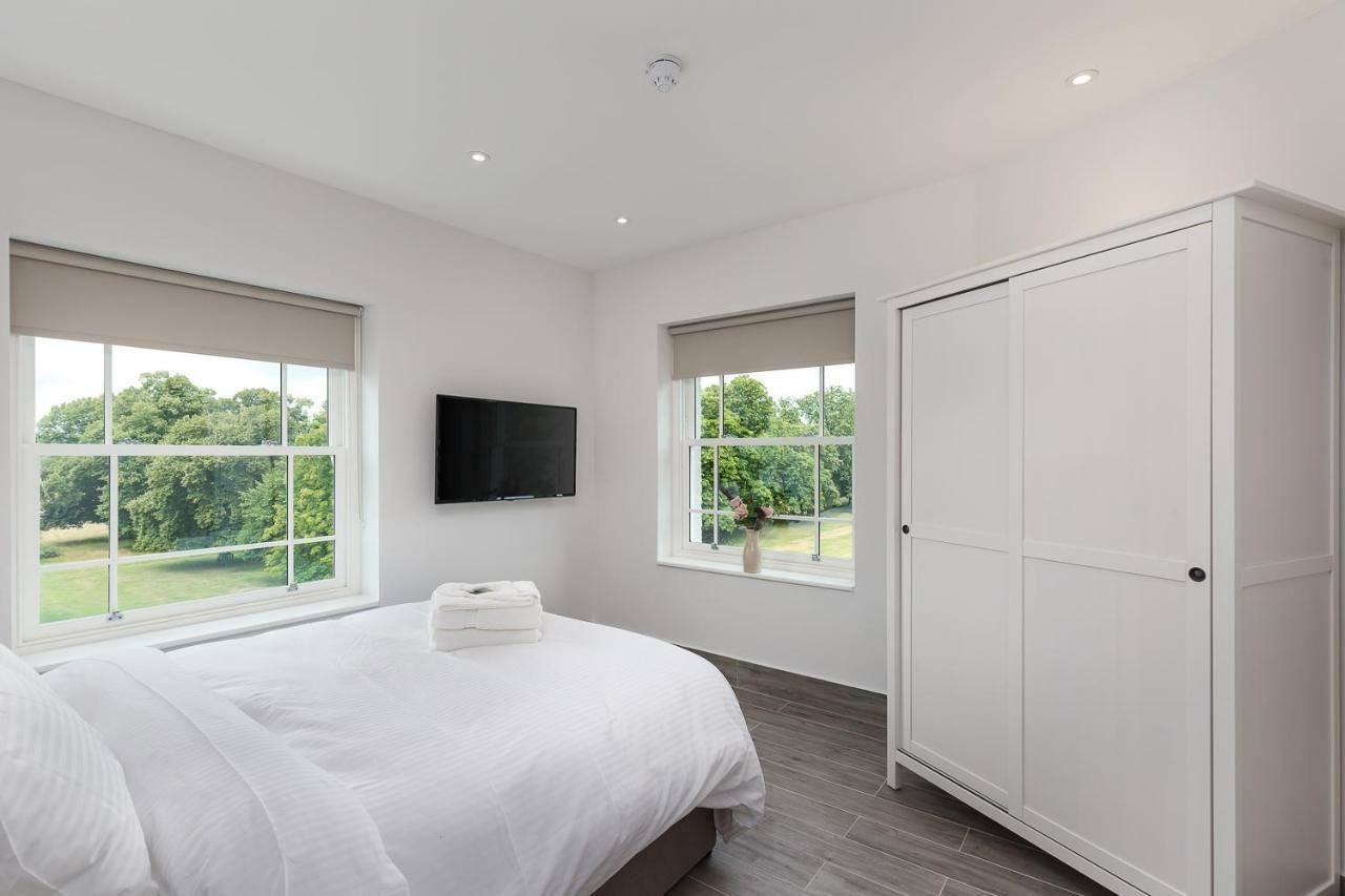 The Lion Gate Apartments East Molesey Ngoại thất bức ảnh