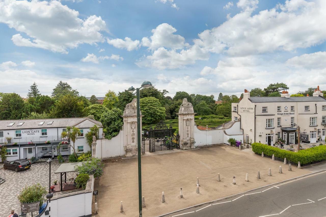 The Lion Gate Apartments East Molesey Ngoại thất bức ảnh